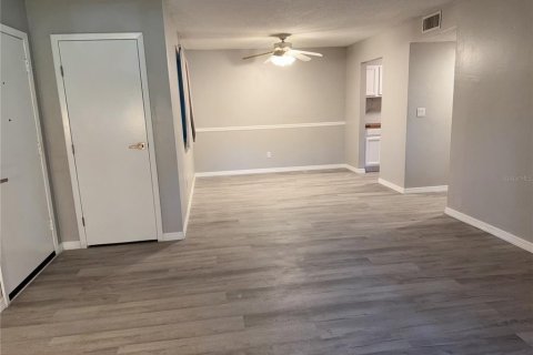 Copropriété à vendre à Gainesville, Floride: 2 chambres, 93.18 m2 № 1914121 - photo 6