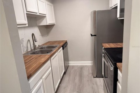 Copropriété à vendre à Gainesville, Floride: 2 chambres, 93.18 m2 № 1914121 - photo 10