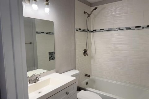 Copropriété à vendre à Gainesville, Floride: 2 chambres, 93.18 m2 № 1914121 - photo 24
