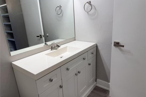 Copropriété à vendre à Gainesville, Floride: 2 chambres, 93.18 m2 № 1914121 - photo 18