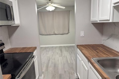 Copropriété à vendre à Gainesville, Floride: 2 chambres, 93.18 m2 № 1914121 - photo 13