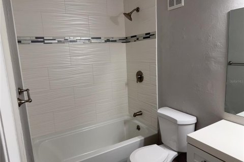 Copropriété à vendre à Gainesville, Floride: 2 chambres, 93.18 m2 № 1914121 - photo 17
