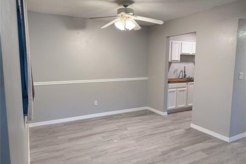 Copropriété à vendre à Gainesville, Floride: 2 chambres, 93.18 m2 № 1914121 - photo 4