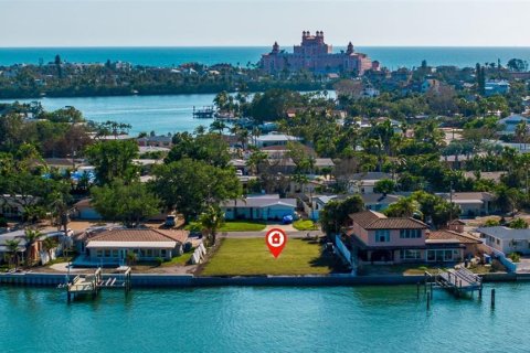Land in Saint Pete Beach, Florida № 1883440 - photo 2