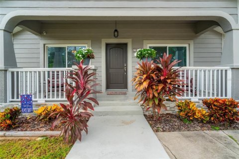 House in Tampa, Florida 4 bedrooms, 142.14 sq.m. № 1899715 - photo 5