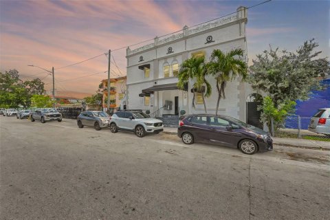 Immobilier commercial à Miami, Floride № 2039342