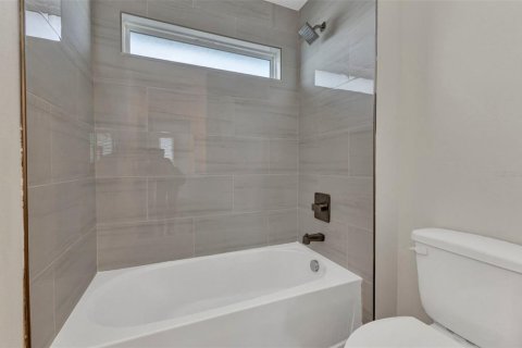 Villa ou maison à vendre à Port Charlotte, Floride: 4 chambres, 242.38 m2 № 1833627 - photo 30
