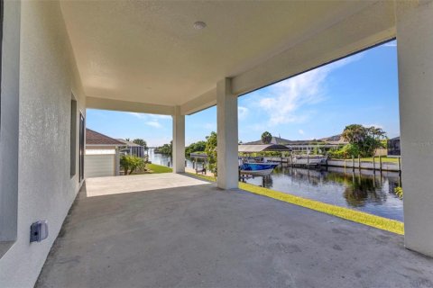 Villa ou maison à vendre à Port Charlotte, Floride: 4 chambres, 242.38 m2 № 1833627 - photo 20