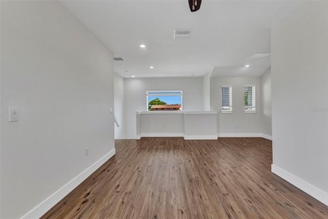 Villa ou maison à vendre à Port Charlotte, Floride: 4 chambres, 242.38 m2 № 1833627 - photo 27