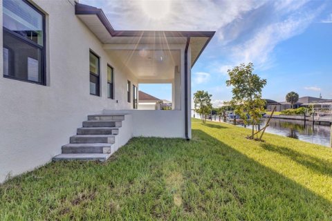 Villa ou maison à vendre à Port Charlotte, Floride: 4 chambres, 242.38 m2 № 1833627 - photo 21