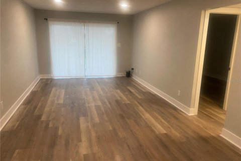 Condominio en alquiler en Tampa, Florida, 1 dormitorio, 65.03 m2 № 1918430 - foto 7