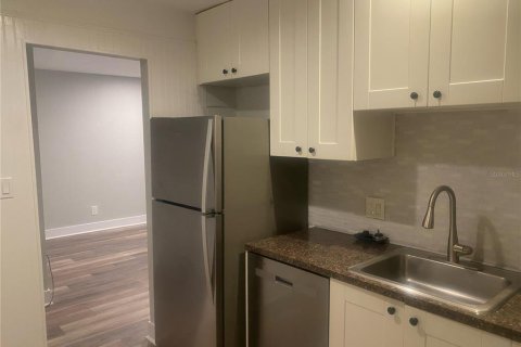Condominio en alquiler en Tampa, Florida, 1 dormitorio, 65.03 m2 № 1918430 - foto 9