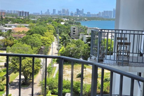 Condo in North Miami, Florida, 1 bedroom  № 2086413 - photo 25