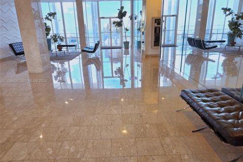Condo in North Miami, Florida, 1 bedroom  № 2086413 - photo 2