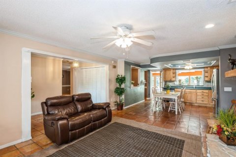 House in Orlando, Florida 5 bedrooms, 251.86 sq.m. № 1844915 - photo 9