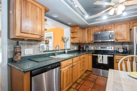 House in Orlando, Florida 5 bedrooms, 251.86 sq.m. № 1844915 - photo 3