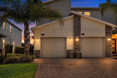 Condo à Davenport, Floride, 2 chambres  № 2140454