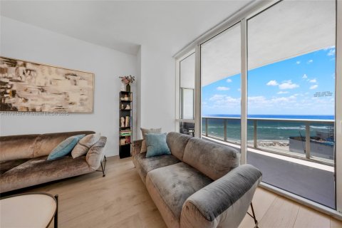 Condo in Sunny Isles Beach, Florida, 2 bedrooms  № 1661165 - photo 6