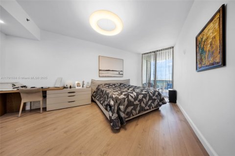 Condo in Sunny Isles Beach, Florida, 2 bedrooms  № 1661165 - photo 18