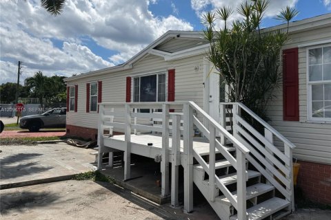 Appartement à louer à Homestead, Floride: 3 chambres, 135.27 m2 № 2386885 - photo 4
