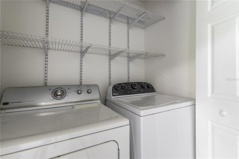 Townhouse in Tampa, Florida 2 bedrooms, 115.94 sq.m. № 2207780 - photo 17
