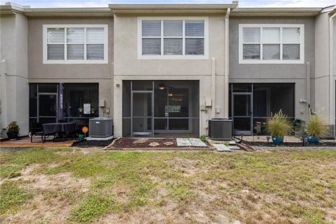 Townhouse in Tampa, Florida 2 bedrooms, 115.94 sq.m. № 2207780 - photo 24