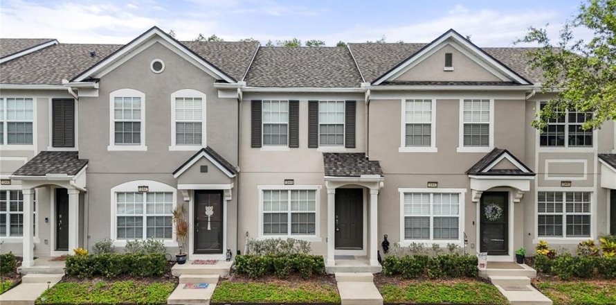 Townhouse in Tampa, Florida 2 bedrooms, 115.94 sq.m. № 2207780