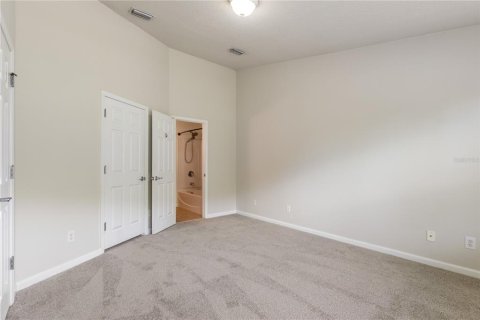 Townhouse in Tampa, Florida 2 bedrooms, 115.94 sq.m. № 2207780 - photo 20