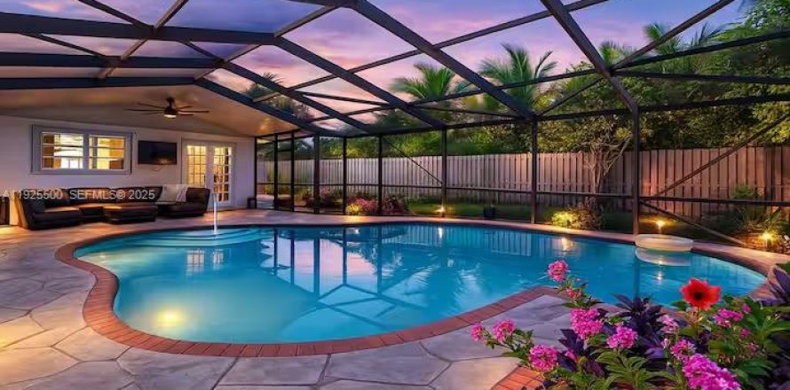 House in Pompano Beach, Florida 3 bedrooms, 107.02 sq.m. № 1984617