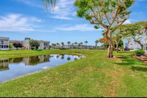 Condominio en venta en Delray Beach, Florida, 2 dormitorios, 81.75 m2 № 1695482 - foto 9