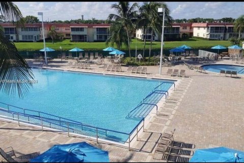 Condominio en venta en Delray Beach, Florida, 2 dormitorios, 81.75 m2 № 1695482 - foto 8