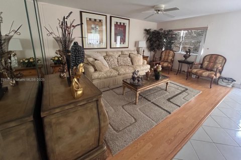 Condominio en venta en Delray Beach, Florida, 2 dormitorios, 81.75 m2 № 1695482 - foto 2