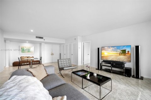 Copropriété à vendre à Miami Beach, Floride: 2 chambres, 110.55 m2 № 2153560 - photo 4