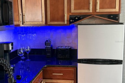 Condo in Orlando, Florida, 2 bedrooms  № 2123019 - photo 11