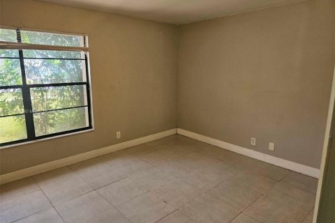 House in West Palm Beach, Florida 2 bedrooms, 99.22 sq.m. № 1857299 - photo 9