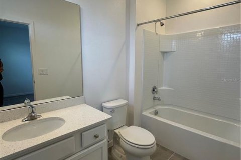 House in Kissimmee, Florida 15 bedrooms, 580.55 sq.m. № 1908054 - photo 5