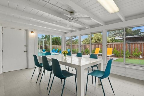 House in Sarasota, Florida 3 bedrooms, 127.83 sq.m. № 252253 - photo 25