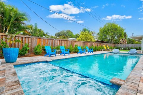House in Sarasota, Florida 3 bedrooms, 127.83 sq.m. № 252253 - photo 29