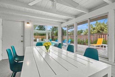House in Sarasota, Florida 3 bedrooms, 127.83 sq.m. № 252253 - photo 27