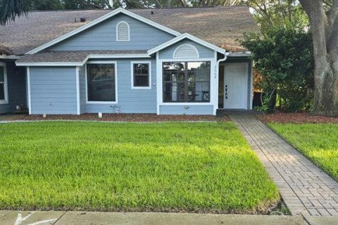 Villa ou maison à Palm Harbor, Floride 2 chambres, 111.48 m2 № 2354346