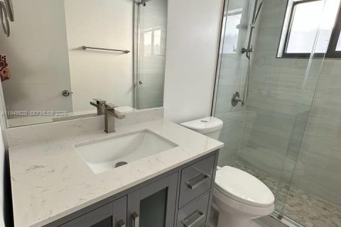 Снять в аренду виллу или дом в Майами, Флорида 2 спальни, 184.41м2, № 2005560 - фото 6