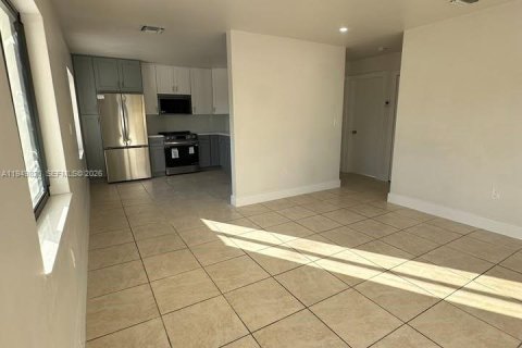 Снять в аренду виллу или дом в Майами, Флорида 2 спальни, 184.41м2, № 2005560 - фото 5