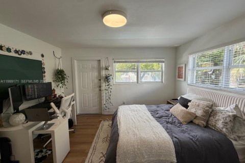 Condo in Miami Beach, Florida, 1 bedroom  № 2067573 - photo 12