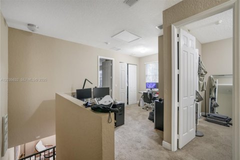 Adosado en alquiler en Fort Lauderdale, Florida, 3 dormitorios, 213.02 m2 № 2169984 - foto 13