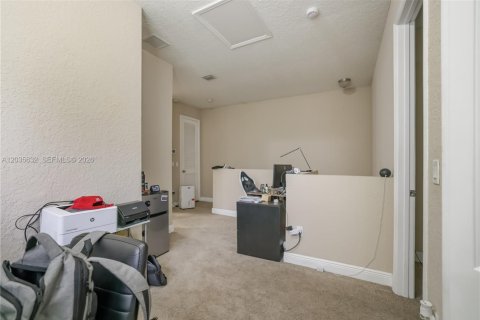 Adosado en alquiler en Fort Lauderdale, Florida, 3 dormitorios, 213.02 m2 № 2169984 - foto 16