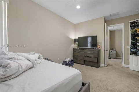 Adosado en alquiler en Fort Lauderdale, Florida, 3 dormitorios, 213.02 m2 № 2169984 - foto 19