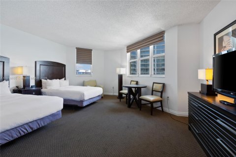 Condominio en venta en Sunny Isles Beach, Florida, 3 dormitorios, 172.8 m2 № 2032643 - foto 30