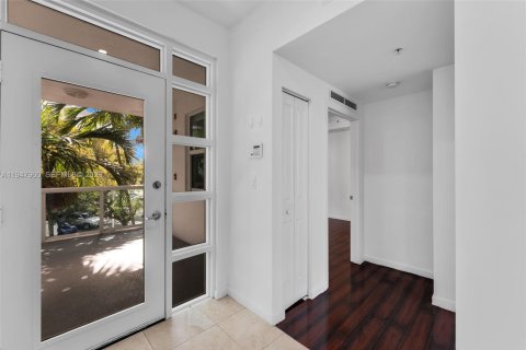 Снять в аренду кондоминиум в Норт-Бей-Виллидж, Флорида 3 спальни, 124.12м2, № 2004627 - фото 9