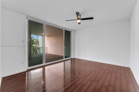 Снять в аренду кондоминиум в Норт-Бей-Виллидж, Флорида 3 спальни, 124.12м2, № 2004627 - фото 27