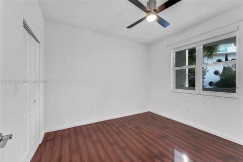 Снять в аренду кондоминиум в Норт-Бей-Виллидж, Флорида 3 спальни, 124.12м2, № 2004627 - фото 13